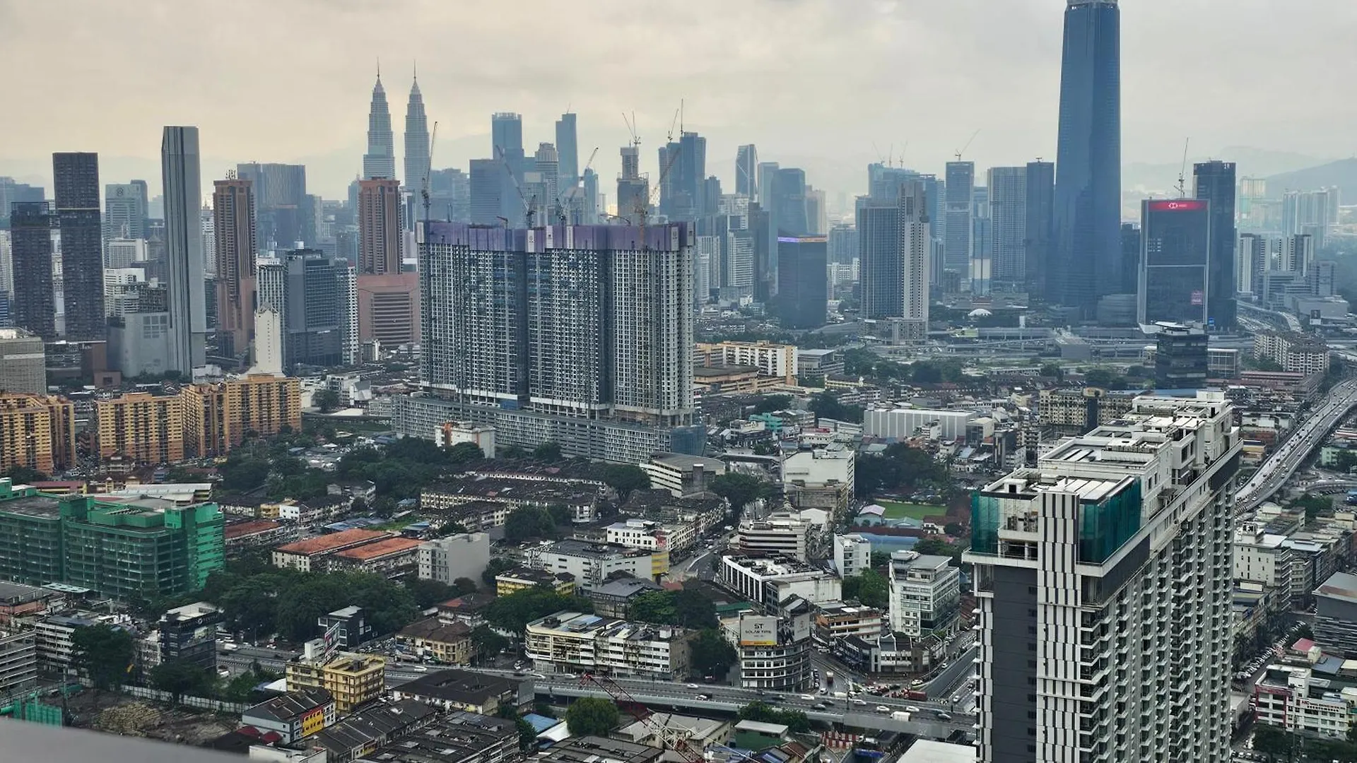 Trion Sfm Dream Service Suit Kuala Lumpur